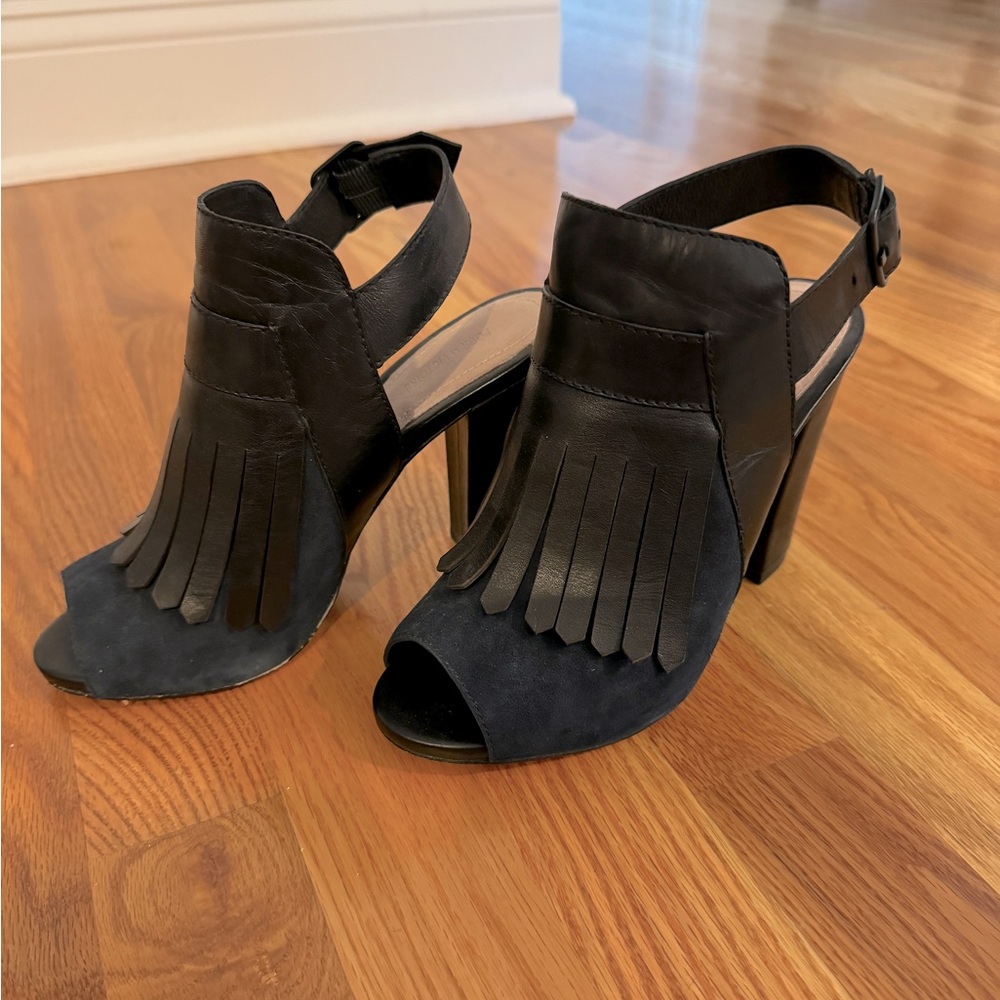 Pour LA Victoire - Unique / comfortable heel (suede / leather)